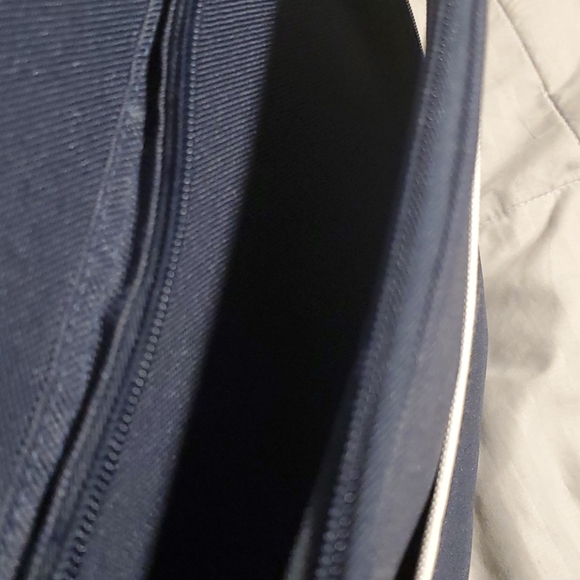 - Picnic Frontgate Top Of Line For A Fab Picnic Or Beach Its Beautiful - Picture 6 of 12